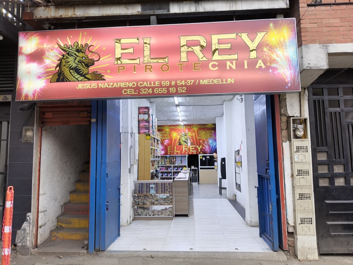 Tienda El Rey Pirotecnia - Medellín